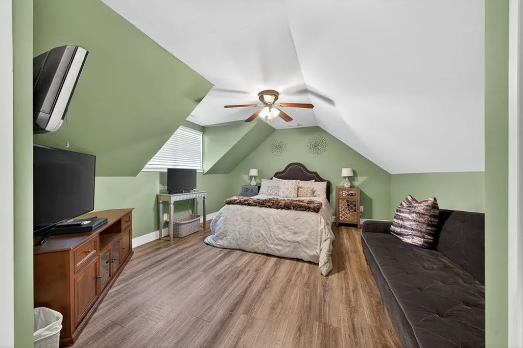 390 Taylor Hollow Lane Gainesboro TN 38562-5312