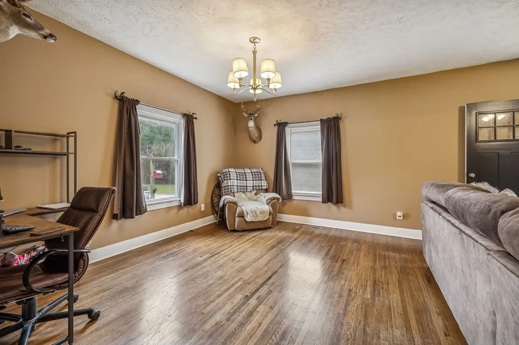 147 Sloan Branch Road Pleasant Shade TN 37145