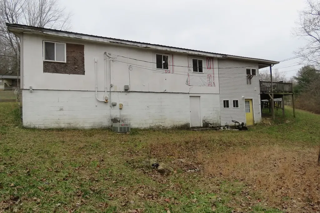 2783 Hillwood Street Monterey TN 38574