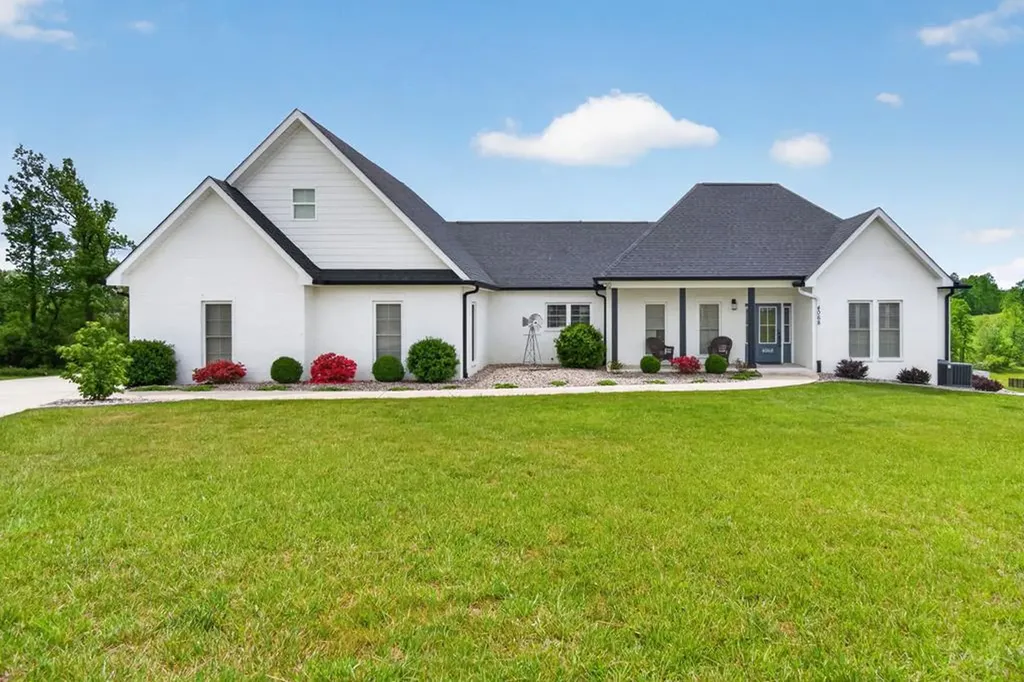 4068 Charlton Square Cookeville TN 38501