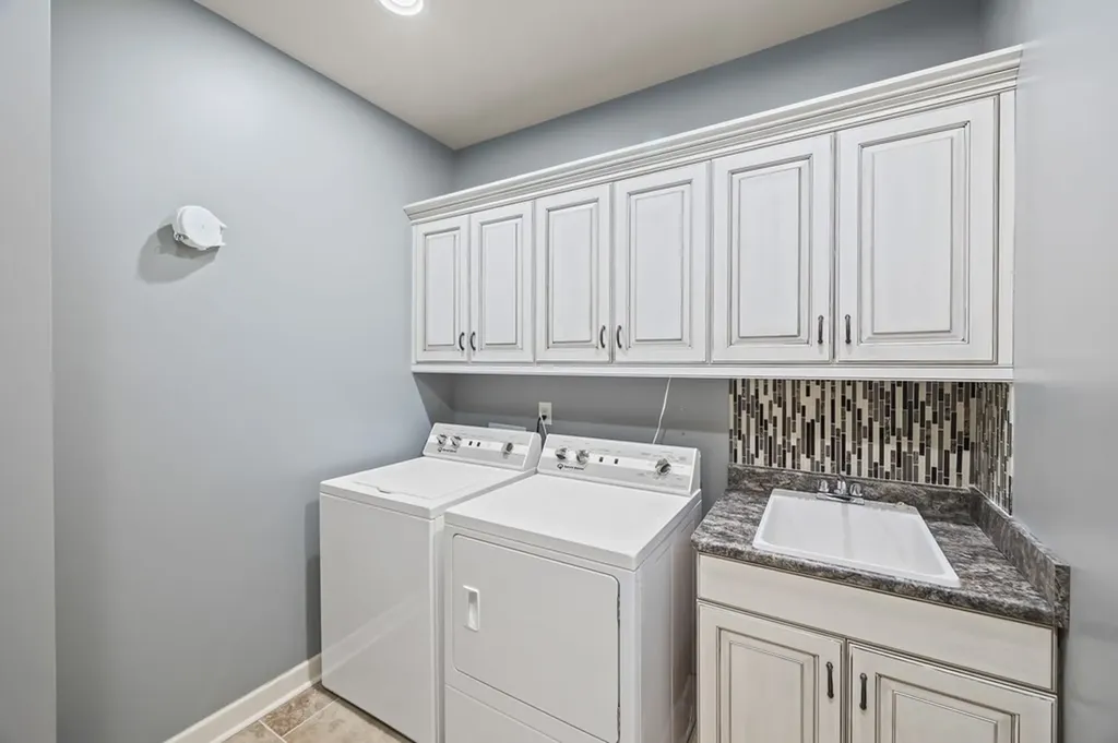 4068 Charlton Square Cookeville TN 38501