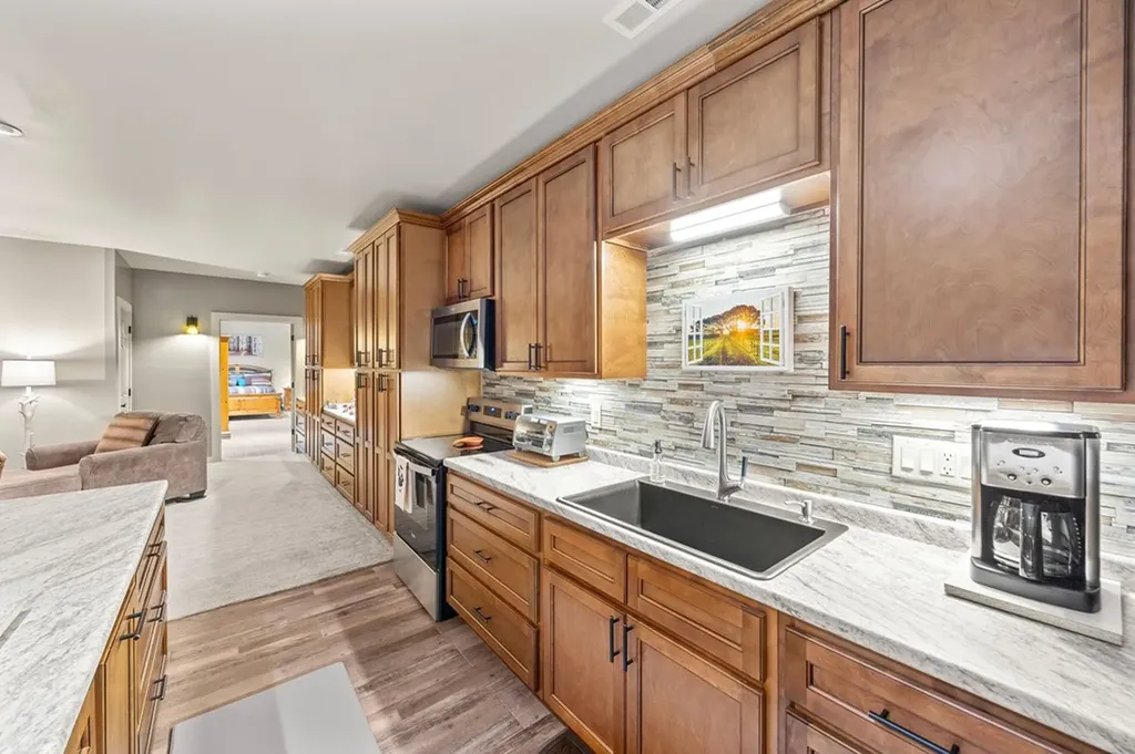 4068 Charlton Square Cookeville TN 38501