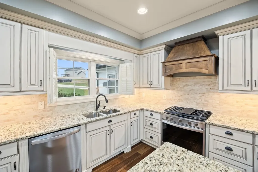 4068 Charlton Square Cookeville TN 38501