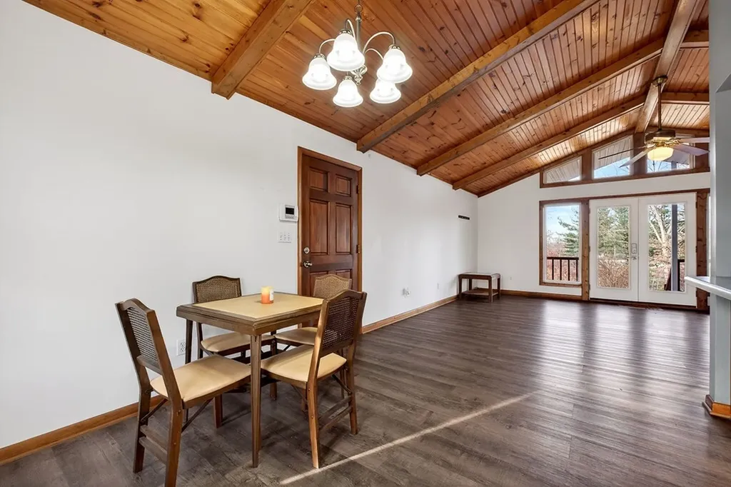 8607 Crossville Highway Sparta TN 38583