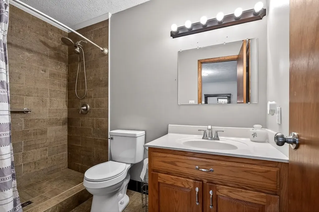 8607 Crossville Highway Sparta TN 38583