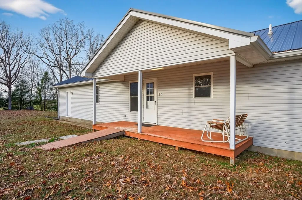 8607 Crossville Highway Sparta TN 38583