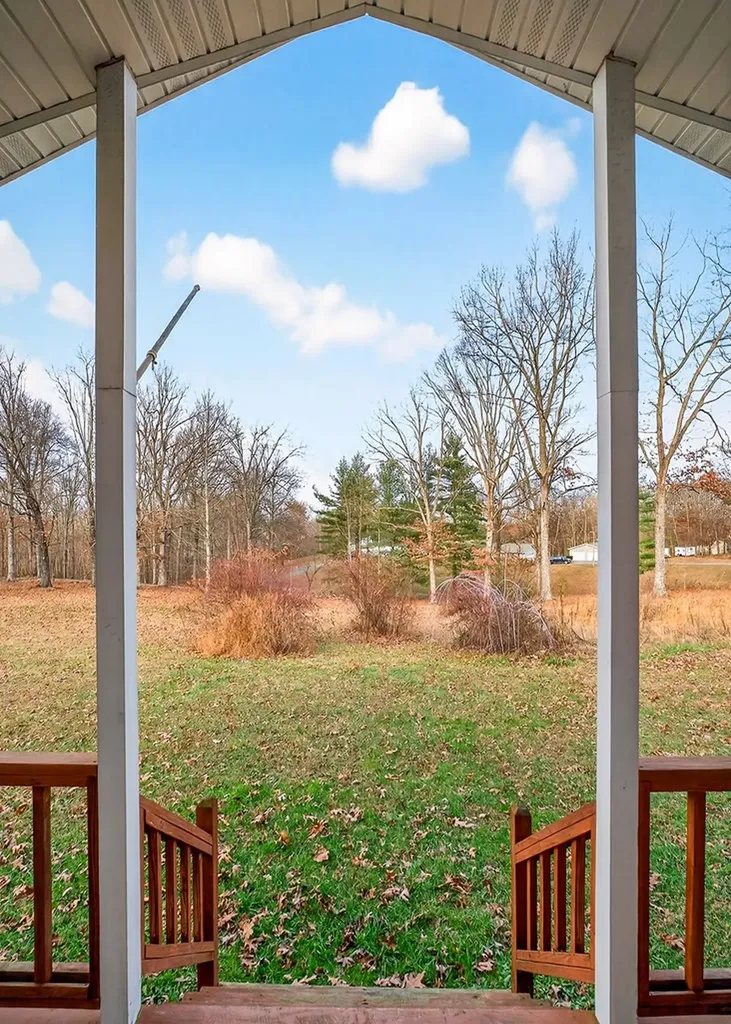 8607 Crossville Highway Sparta TN 38583