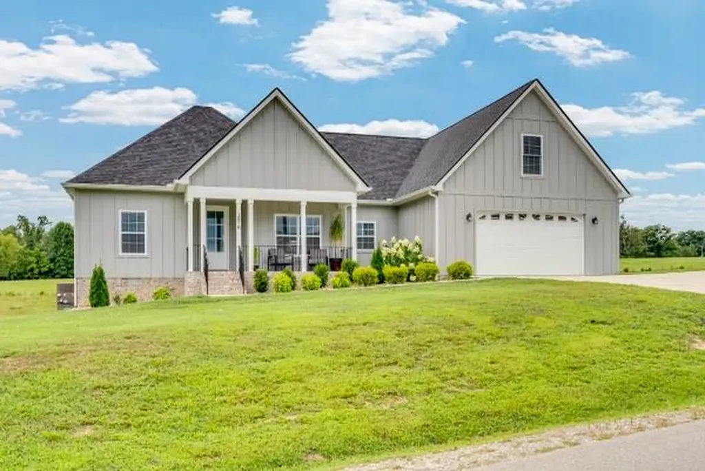 2870 Autumn Woods Trail Cookeville TN 38501