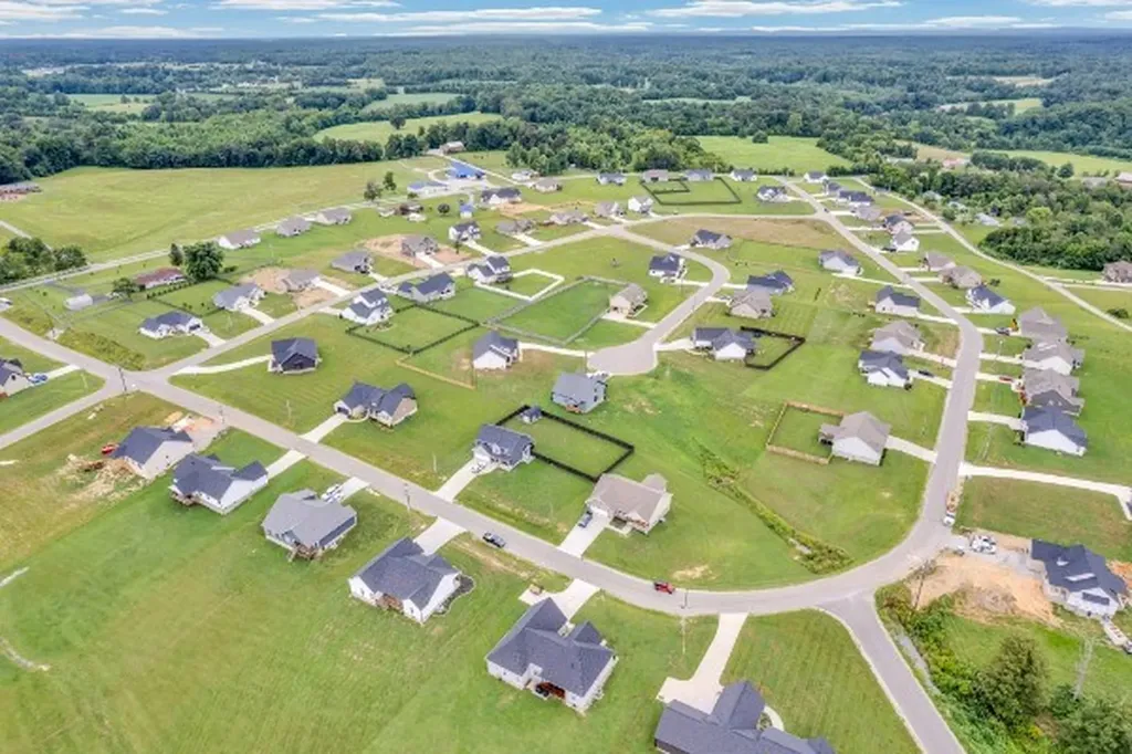 2870 Autumn Woods Trail Cookeville TN 38501