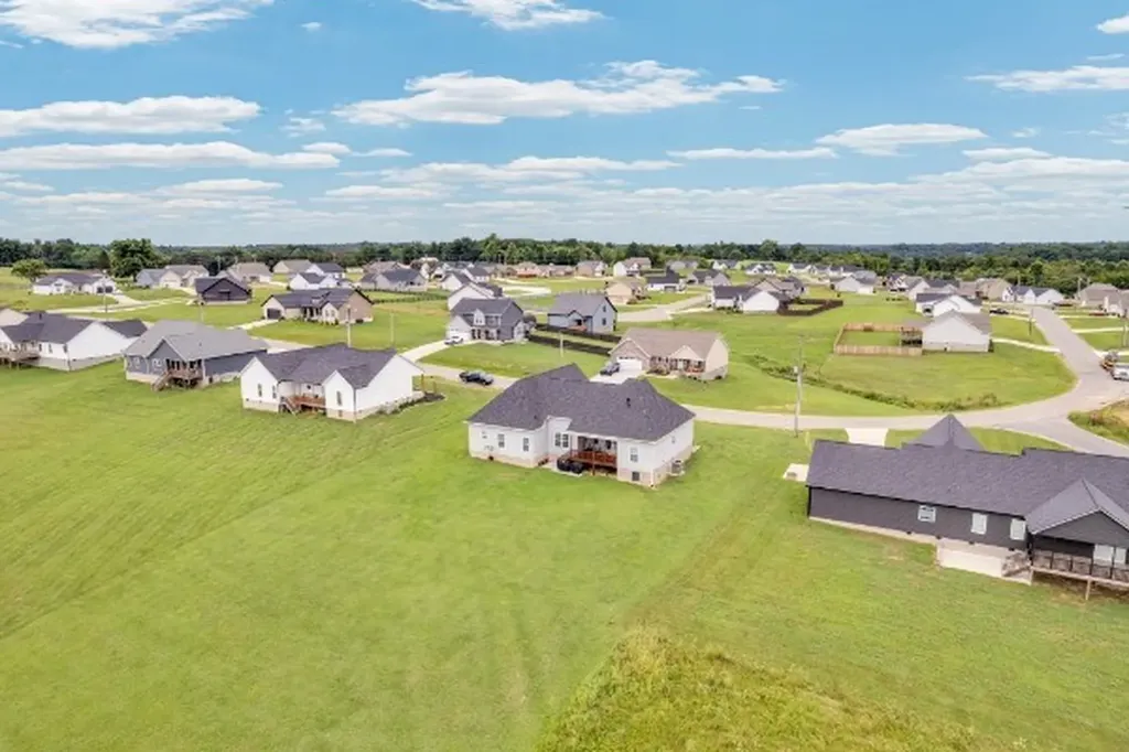 2870 Autumn Woods Trail Cookeville TN 38501