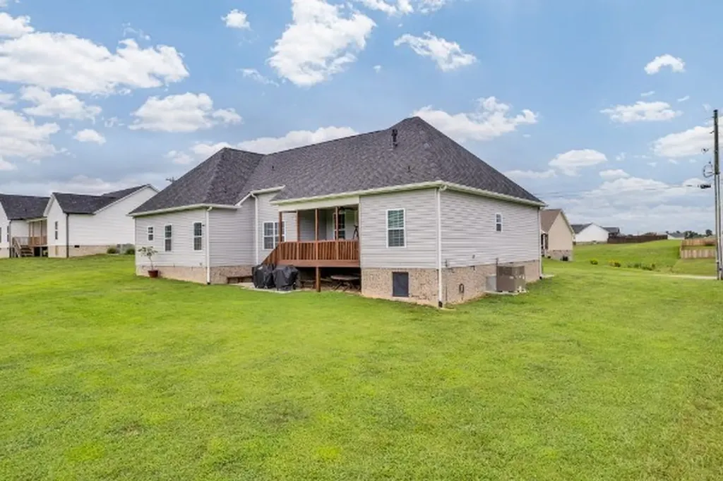 2870 Autumn Woods Trail Cookeville TN 38501