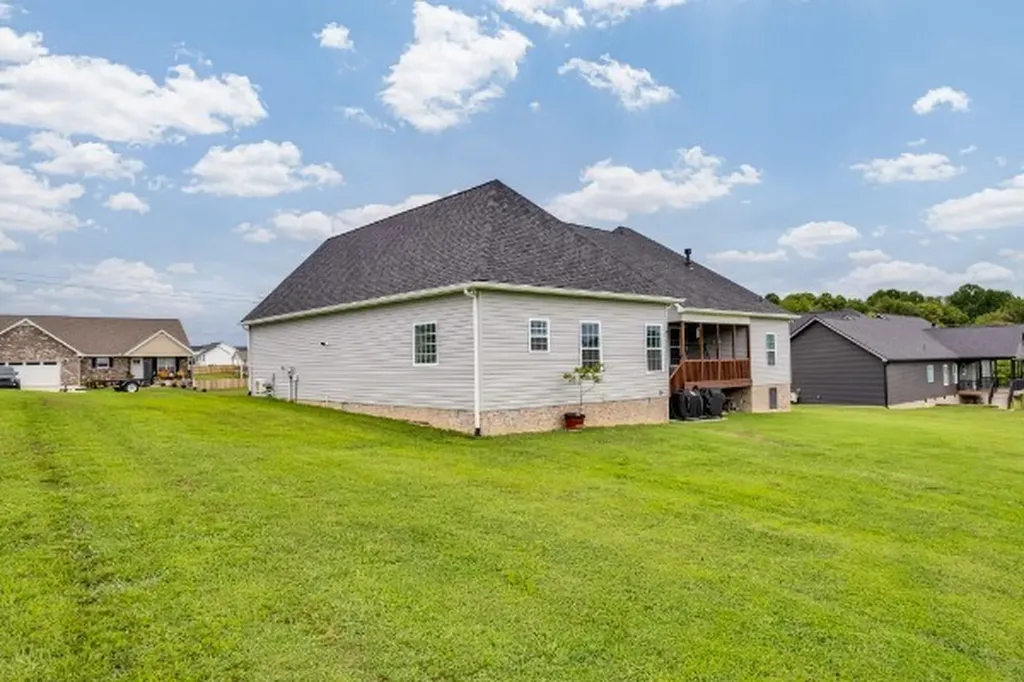 2870 Autumn Woods Trail Cookeville TN 38501