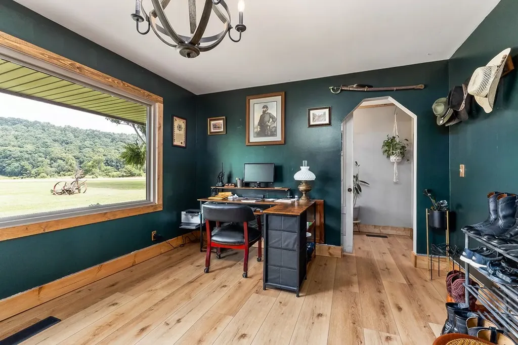 1653 Lester Flatt Road Sparta TN 38583