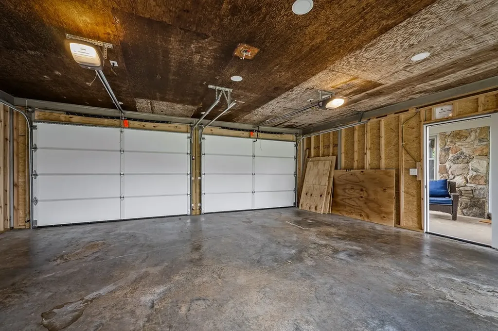 1653 Lester Flatt Road Sparta TN 38583