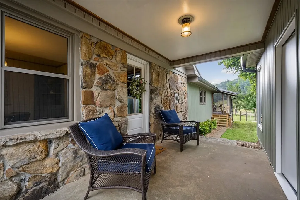 1653 Lester Flatt Road Sparta TN 38583