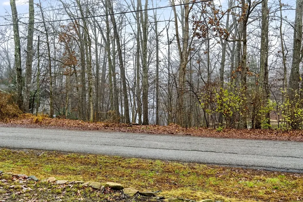 213 Lakeside Drive Crossville TN 38558