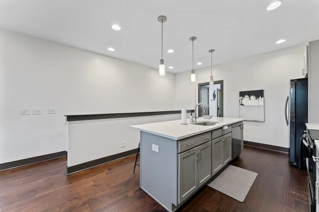 64 Fern Avenue #4 Nashville TN 37207