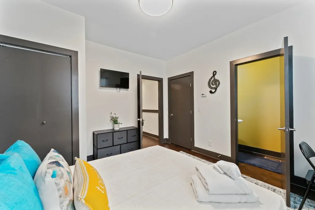 64 Fern Avenue #4 Nashville TN 37207