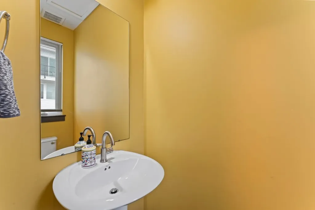 64 Fern Avenue #4 Nashville TN 37207