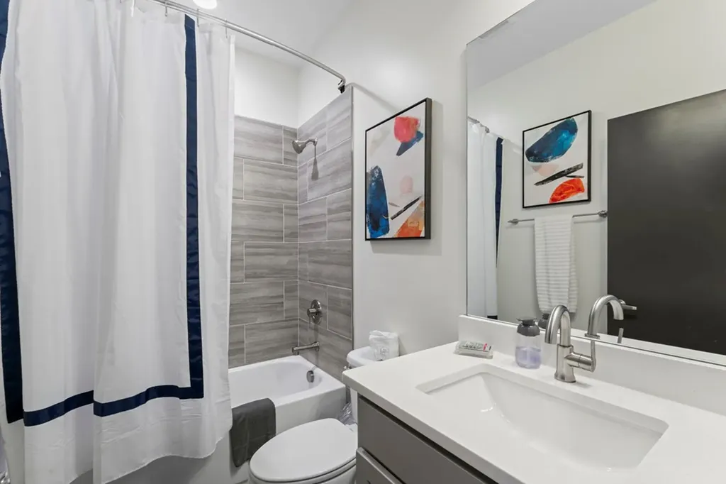 64 Fern Avenue #4 Nashville TN 37207