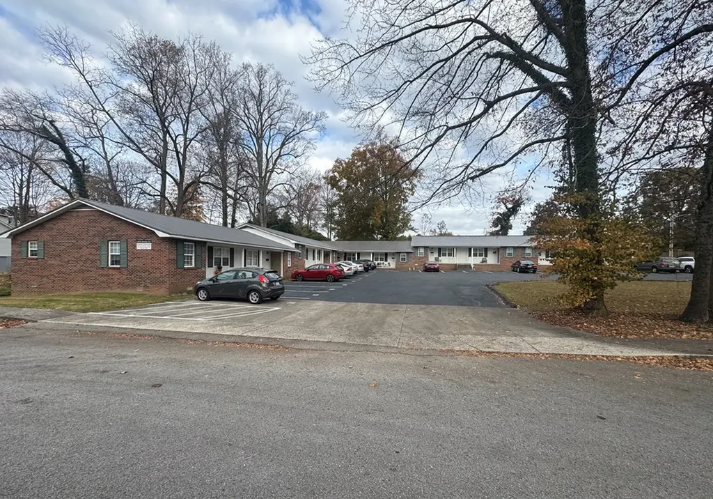 610 N Jefferson Cookeville TN 38501