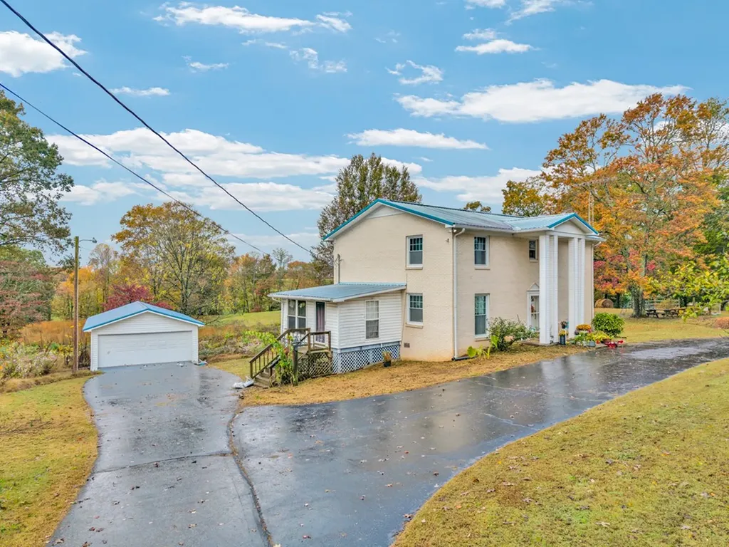 5881 Burgess Falls Road Sparta TN 38583