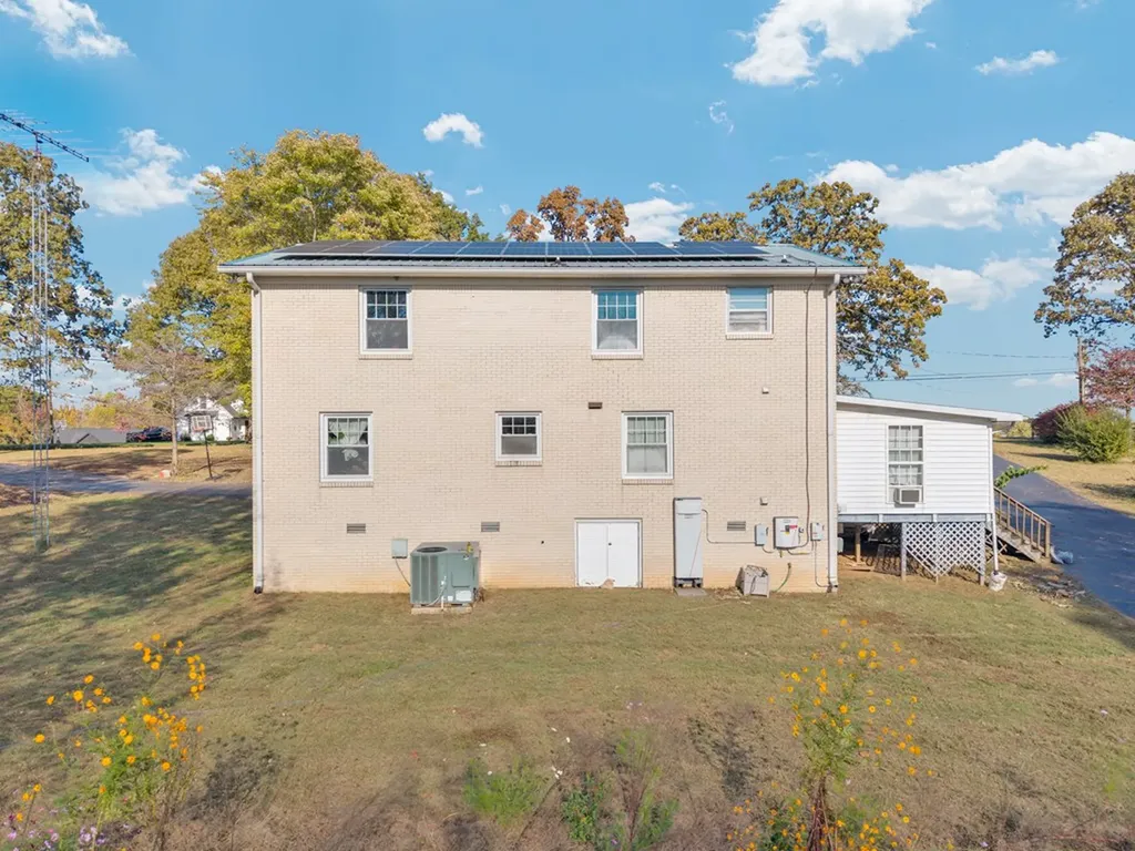 5881 Burgess Falls Road Sparta TN 38583