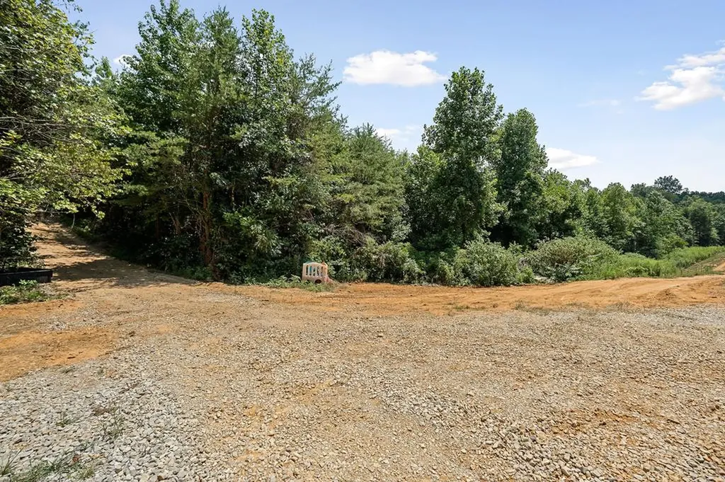 2222 Hilham Highway Hilham TN 38568