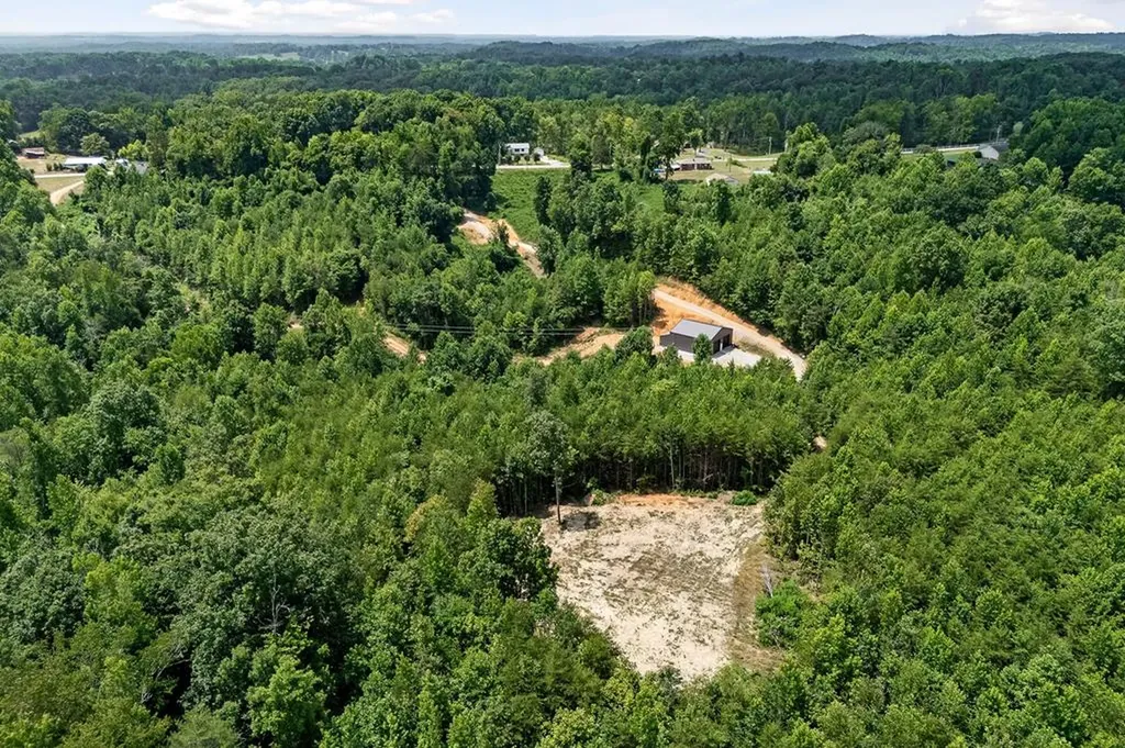 2222 Hilham Highway Hilham TN 38568