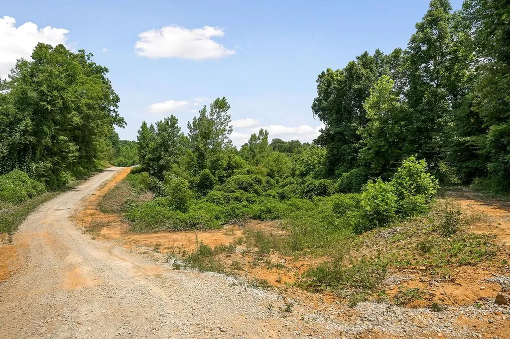 2222 Hilham Highway Hilham TN 38568