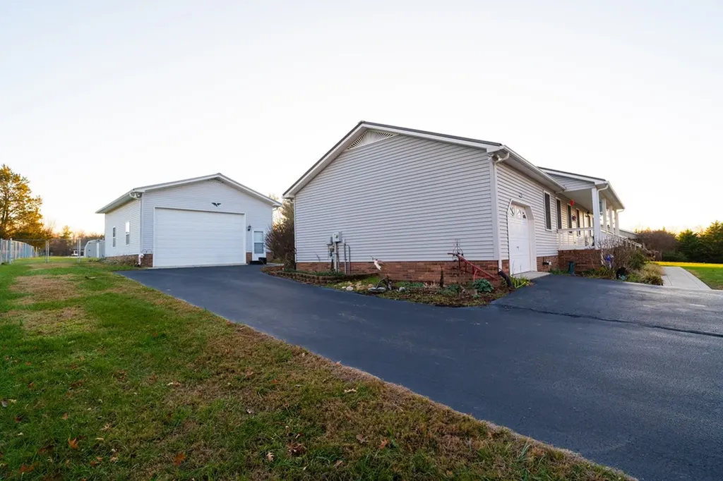 2943 Deerhaven Drive Cookeville TN 38506