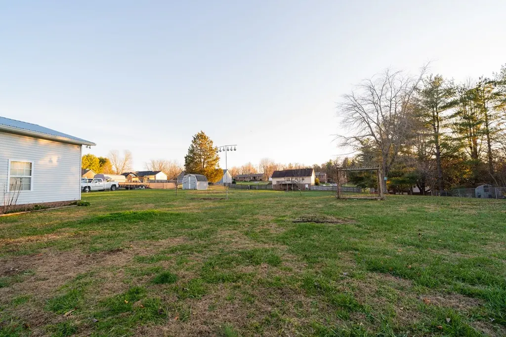 2943 Deerhaven Drive Cookeville TN 38506