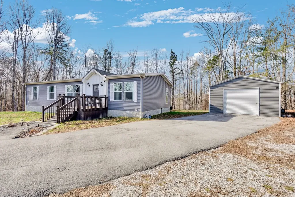 15000 SE Dodson Branch Highway Cookeville TN 38501