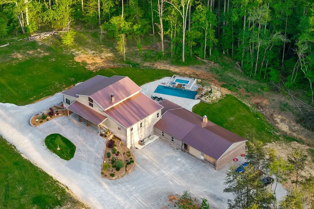 3506 Burgess Falls Road Cookeville TN 38506