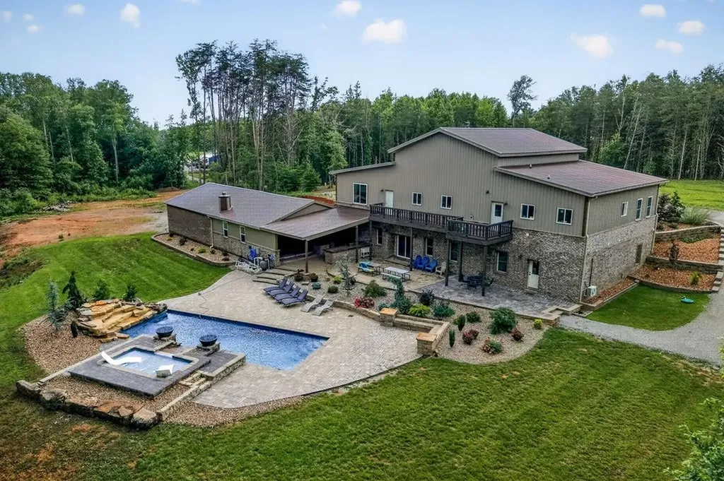 3506 Burgess Falls Road Cookeville TN 38506