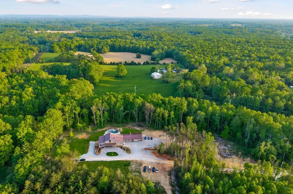 3506 Burgess Falls Road Cookeville TN 38506