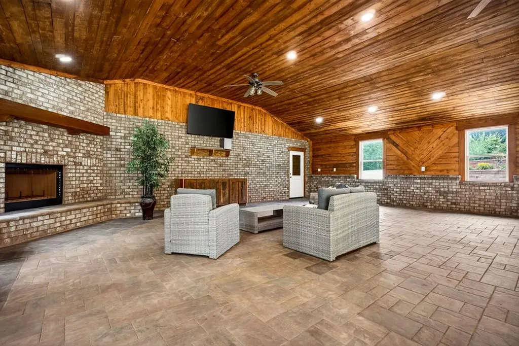3506 Burgess Falls Road Cookeville TN 38506