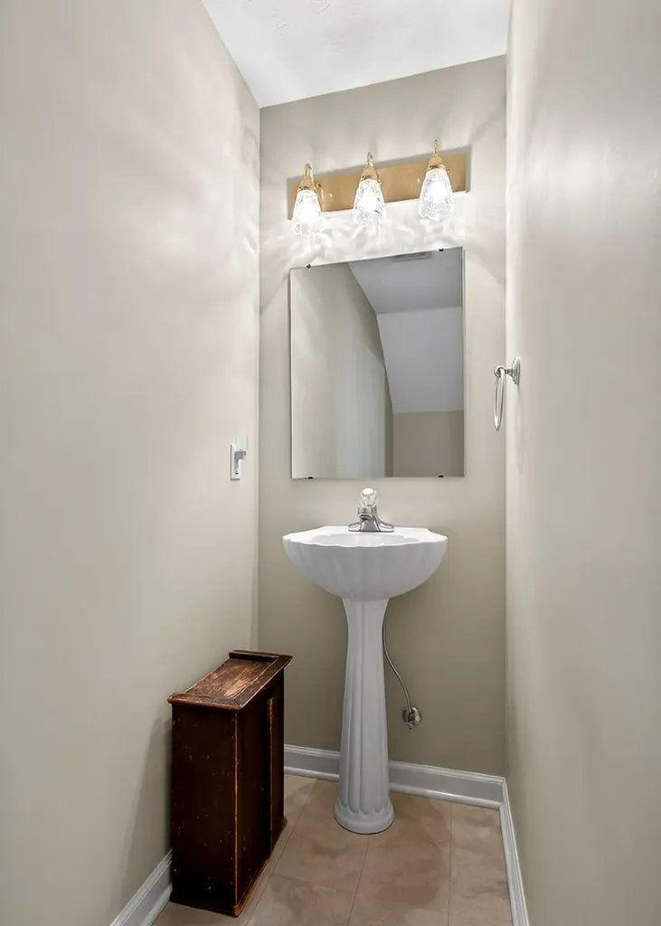 1522 E Riverside Drive Cookeville TN 38501