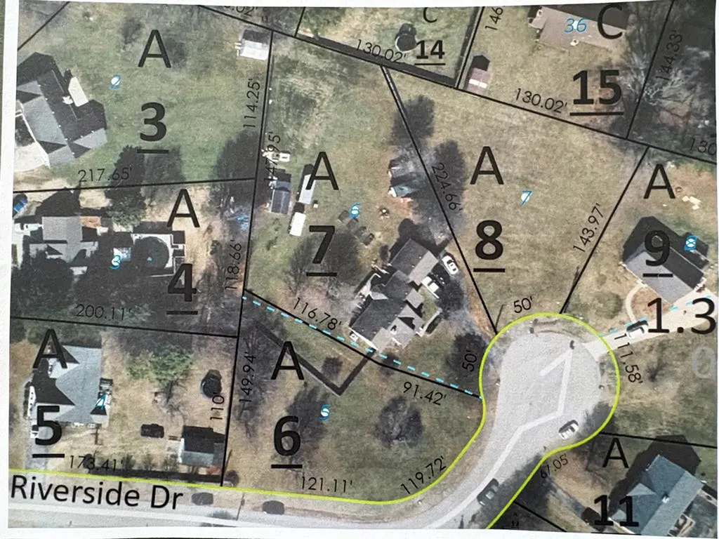 1522 E Riverside Drive Cookeville TN 38501