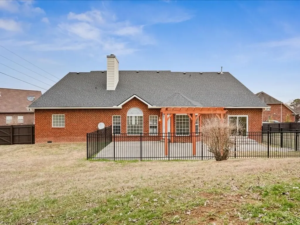 927 Westbrook Drive Gallatin TN 37066