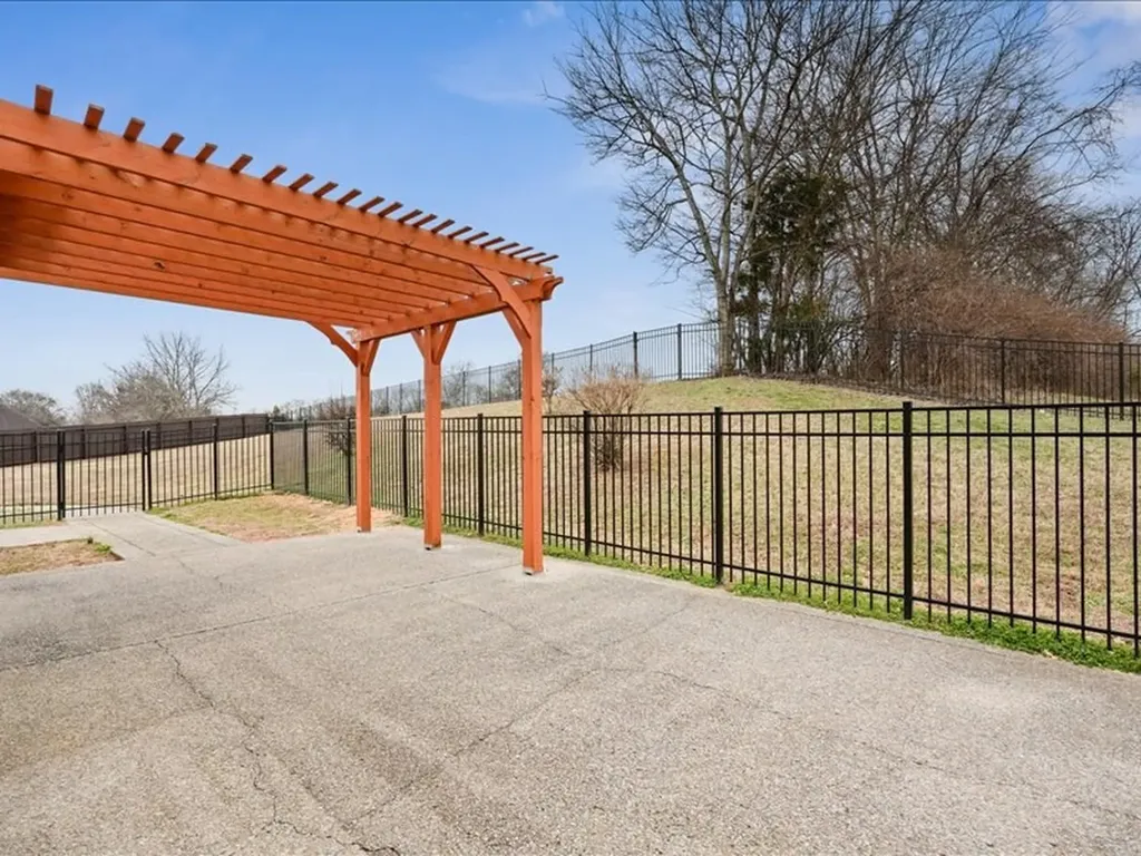 927 Westbrook Drive Gallatin TN 37066