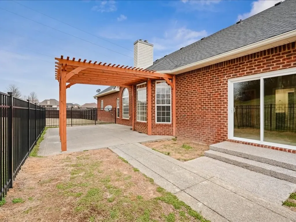 927 Westbrook Drive Gallatin TN 37066