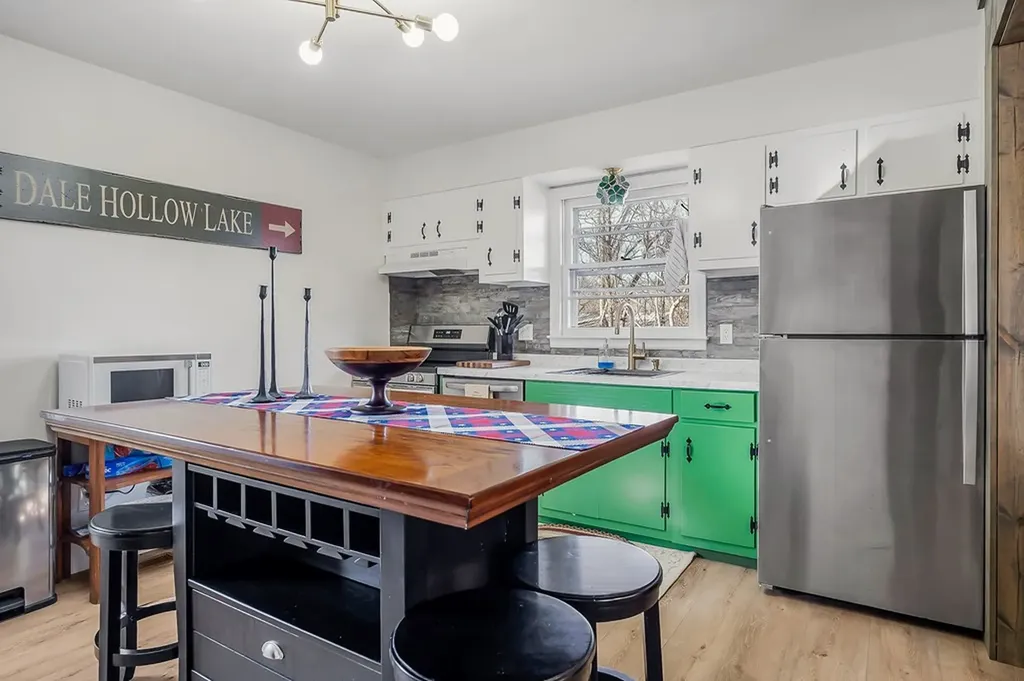 94 Cummins Court Celina TN 38551