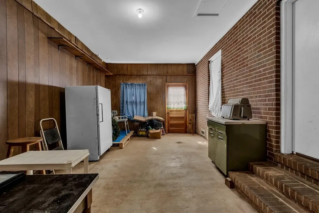 461 County House Road Sparta TN 38583