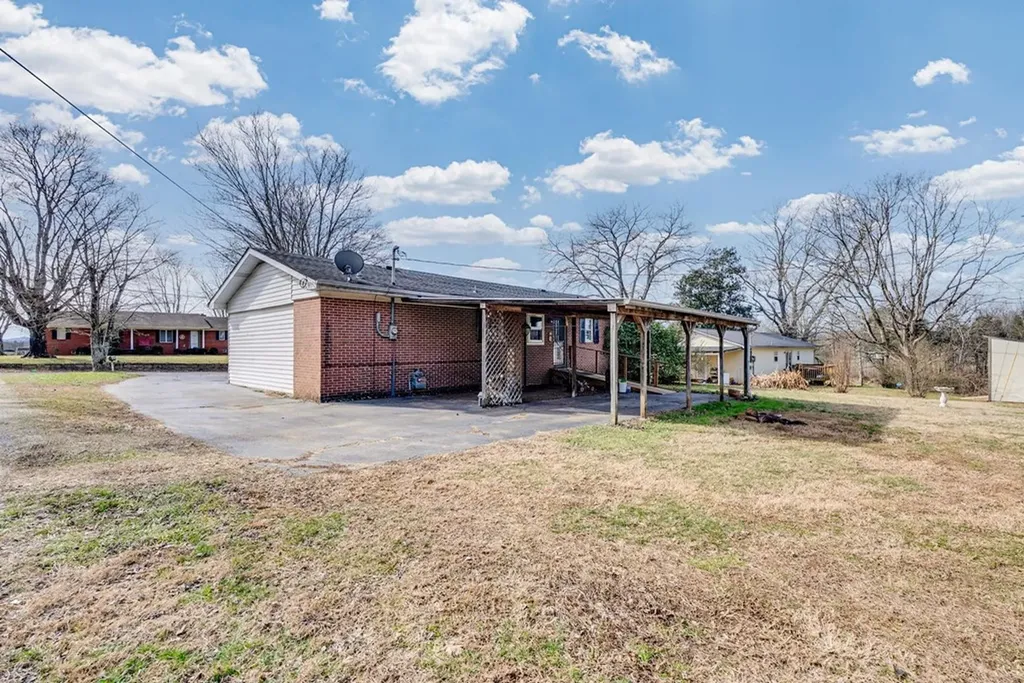 461 County House Road Sparta TN 38583