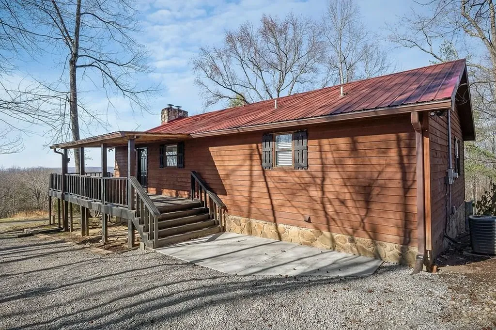 7927 Rocky Point Road Cookeville TN 38506