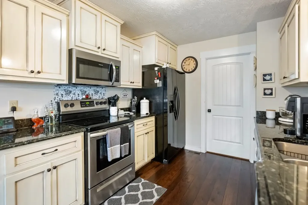 828 Kirbytown Road Lafayette TN 37083