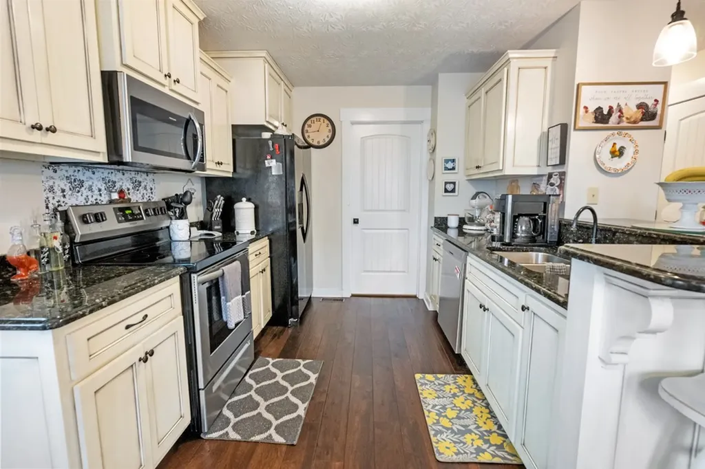 828 Kirbytown Road Lafayette TN 37083