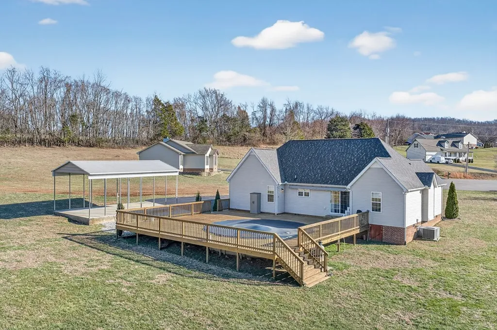 4052 Elwin Drive Cookeville TN 38501