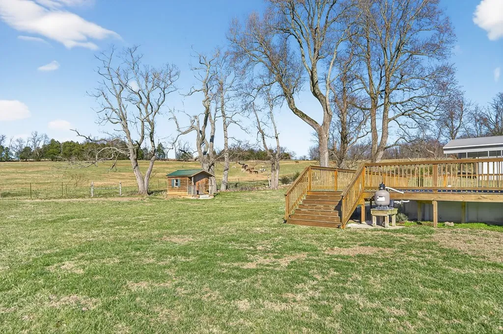 4052 Elwin Drive Cookeville TN 38501